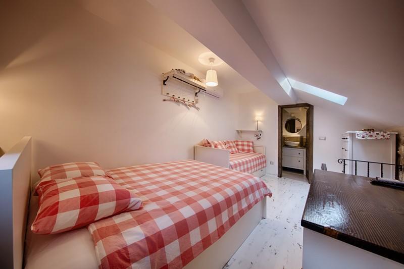 Riva Suite 2 Komiža 外观 照片